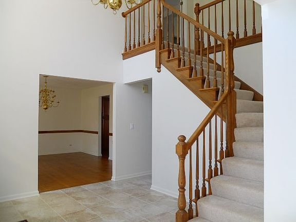 2nd image of 800 Heatherstone Dr