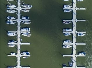 100 Marina Dr #A17, Saint Simons Island, GA 31522