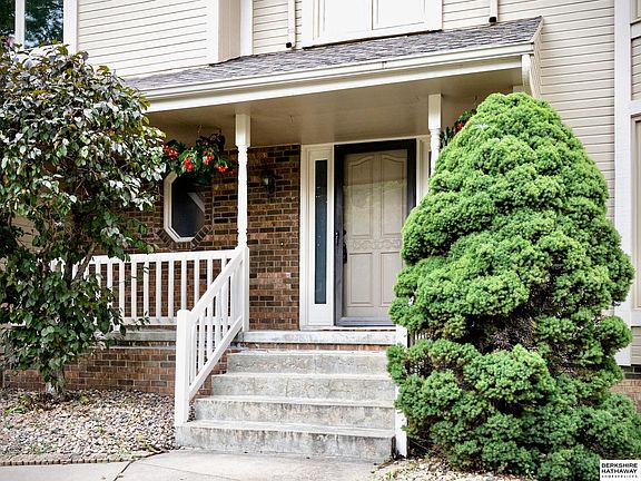 2nd image of 2315 Nelsons Creek Dr