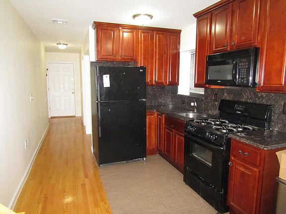 2nd image of 215 Woodward St APT 3