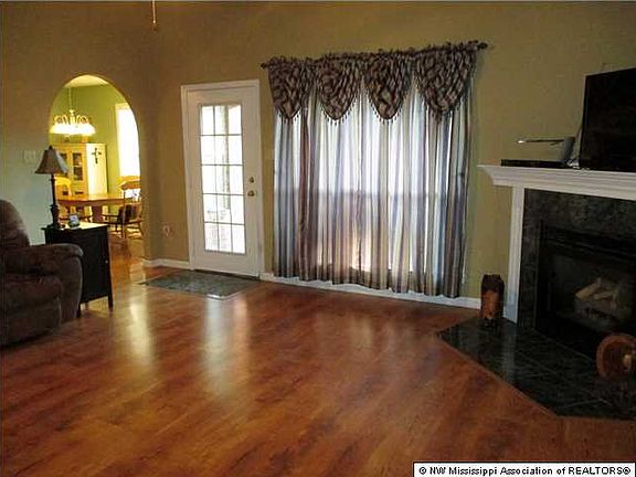 4th image of 315 River Birch Trail Dr
