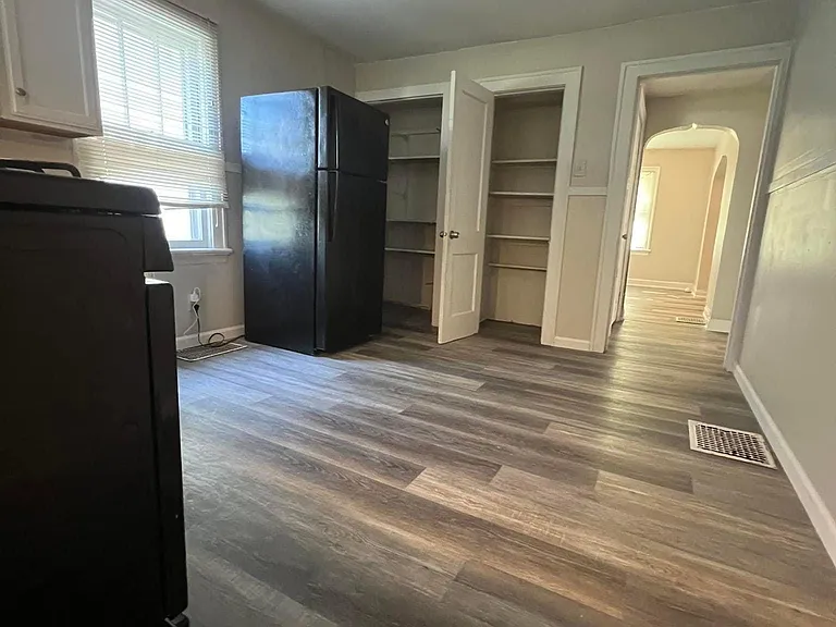 831 Abston Ave — Photo 4