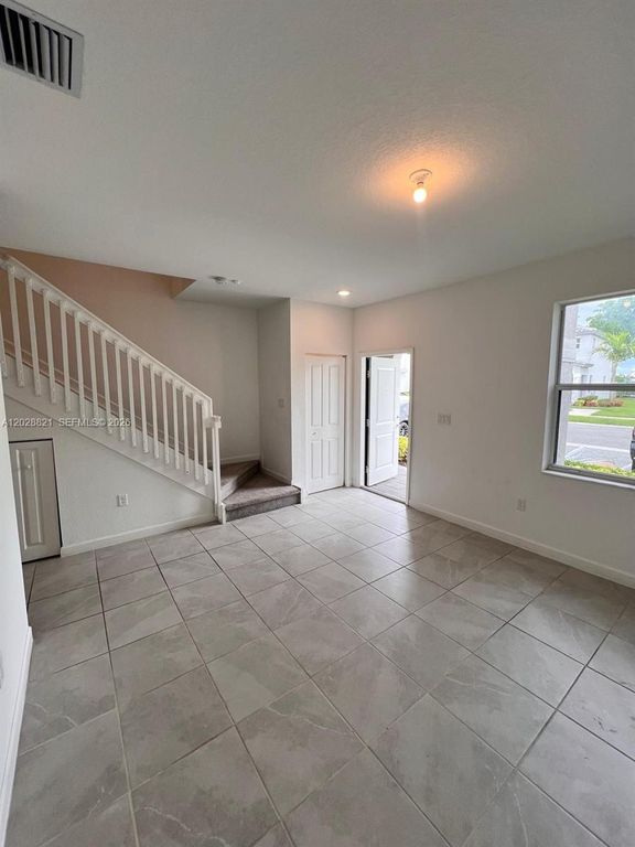 1030 SE 26th Ter, Homestead, FL - View 6