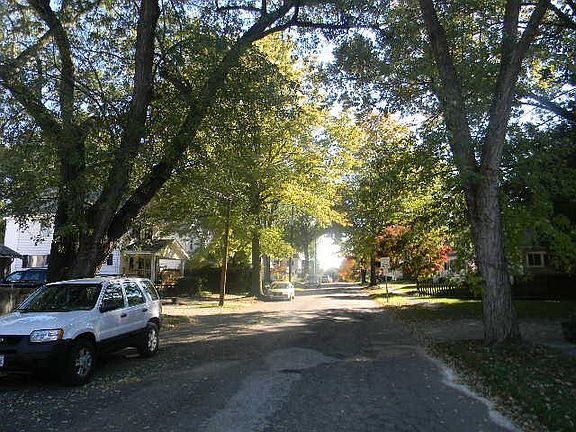 2nd image of 1932 8th St