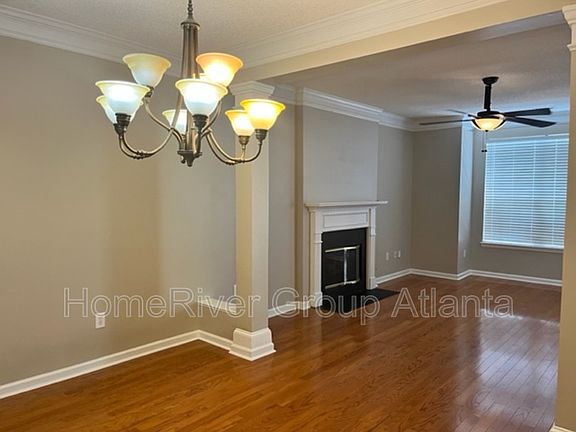 2nd image of 2499 Lakebrooke Dr