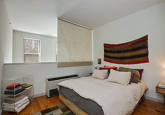 2nd image of 100 Atlantic Ave APT 4G