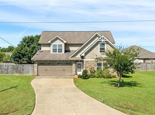 14 Greyhawk Ct, Fort Mitchell, AL