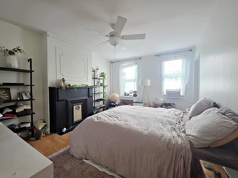 136 Bedford Ave #2 — Photo 6