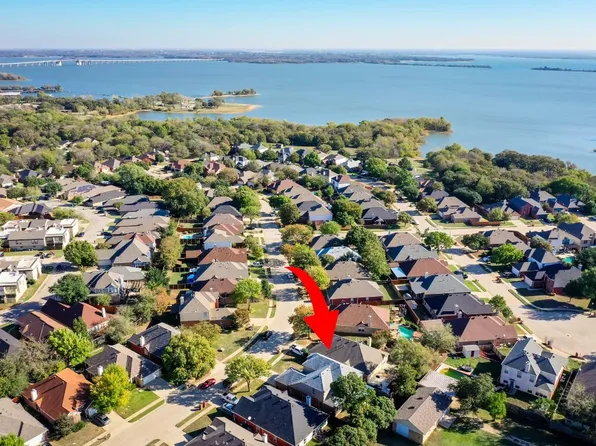622 Lake Bridge Dr, Lake Dallas, TX 75065