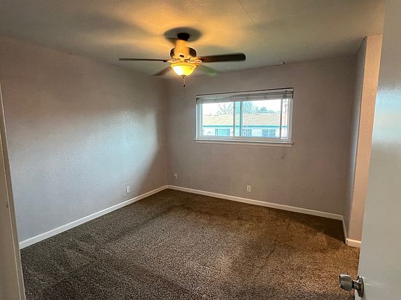 5th image of 4816 Willowbrook Dr