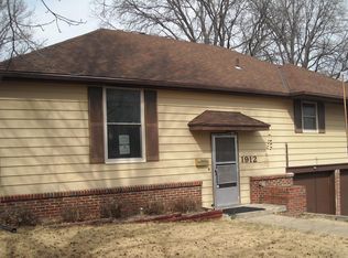 1912 Shearer Rd, Kansas City, KS 66106