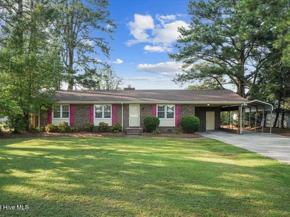5419 Wayne Memorial Drive NE, Pikeville, NC 27863