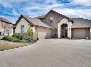 709 Green Canyon Ct, Hudson Oaks, TX 76087