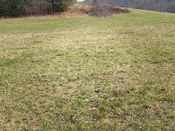 4th image of 00 Bobcat Trail