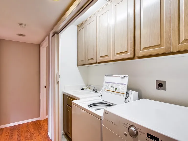 831 Allerton Ct — Photo 6