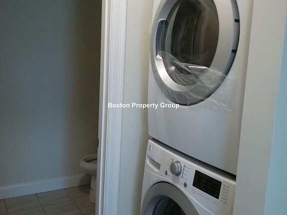 5th image of 39 Millmont St #3