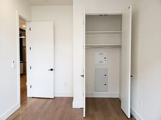 Rented by Signature Property Realty | media 23