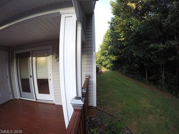 4th image of 3281 White Oak Ct