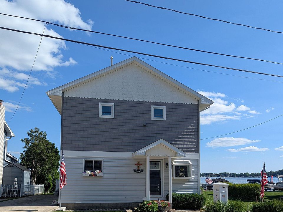 1st image of 10240 W Ferndale Dr