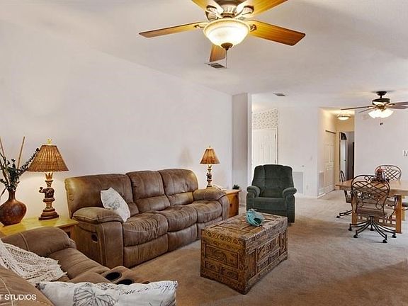 4th image of 274 Pelican Dr N