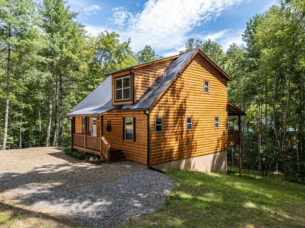 10 Oakcrest Ln, Murphy, NC 28906