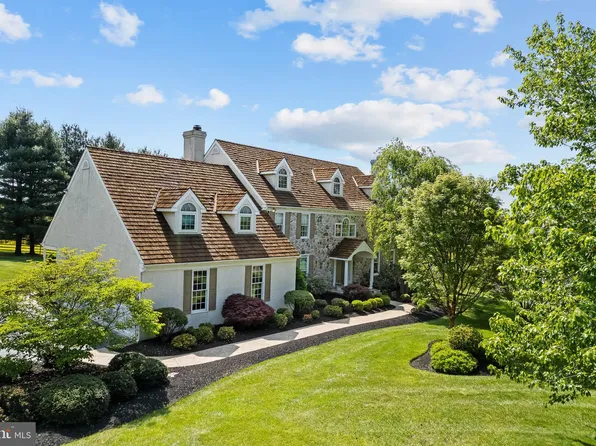 1163 Renwick Dr, West Chester, PA 19382