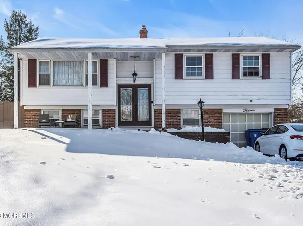 13 Poplar Pl, Toms River, NJ 08753