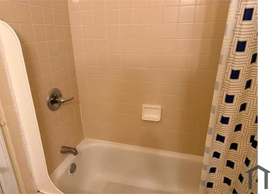 4401 Mountain Dr — Photo 6