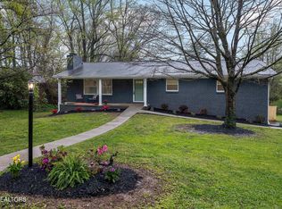 4800 Parva Dr, Knoxville, TN 37914