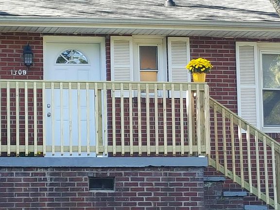 2nd image of 1309 Rickard Dr