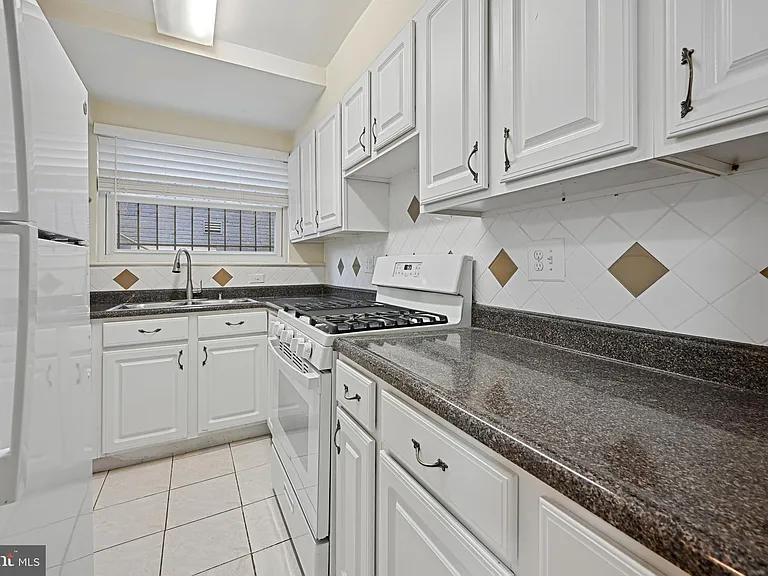 224 Webster St NE #A — Photo 6