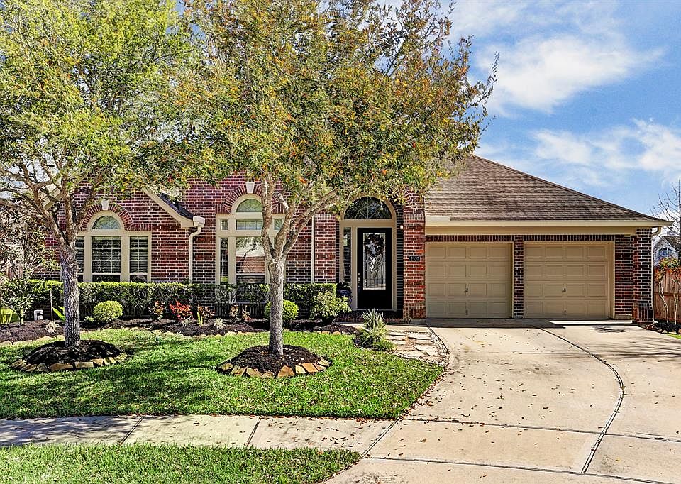 1st image of 2537 Garnetfield Ln
