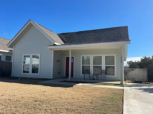 1220 Diamondhead Dr Photo 1
