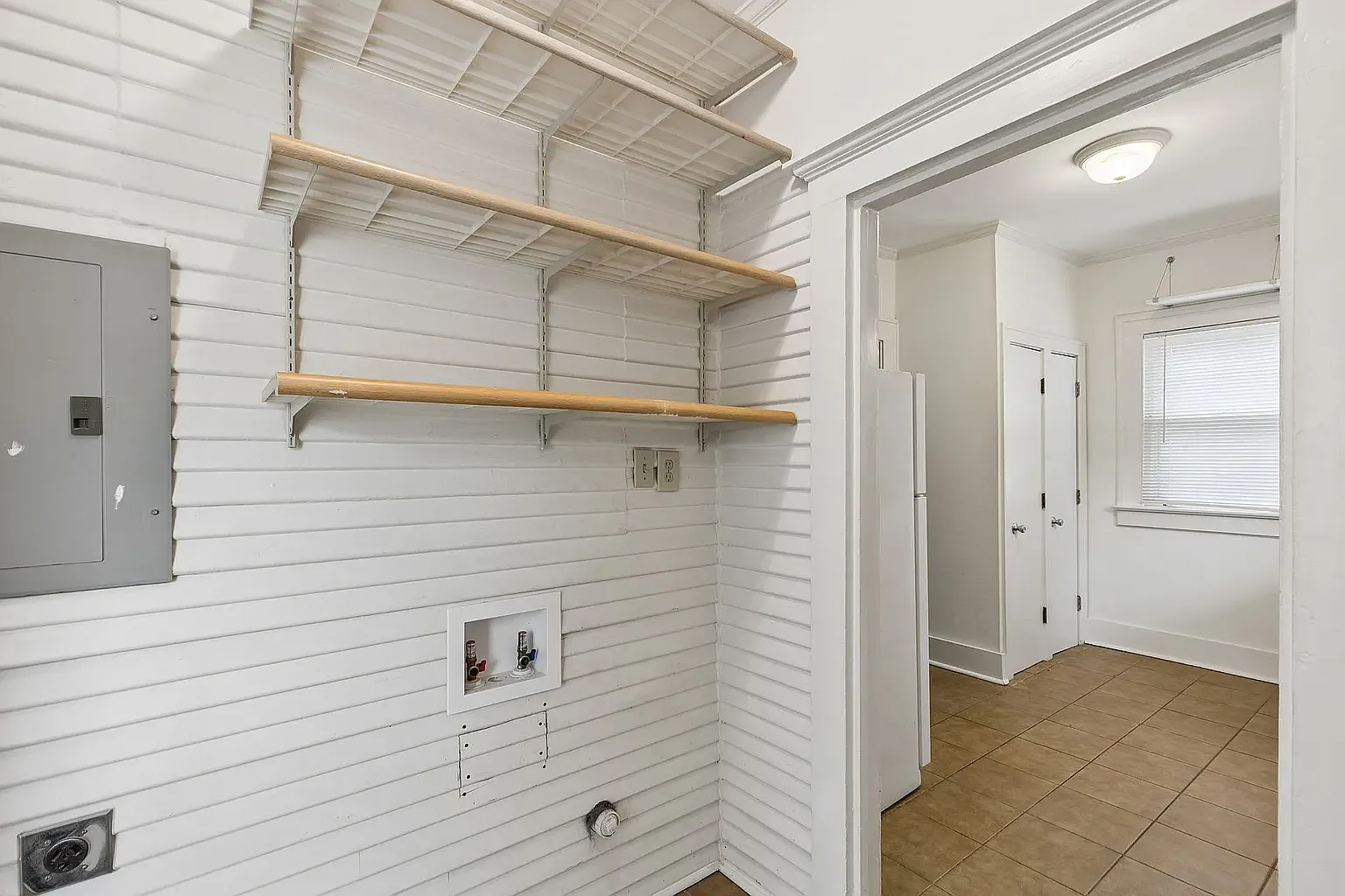 3 bed, 1100 sqft, $1,850 — Photo 4