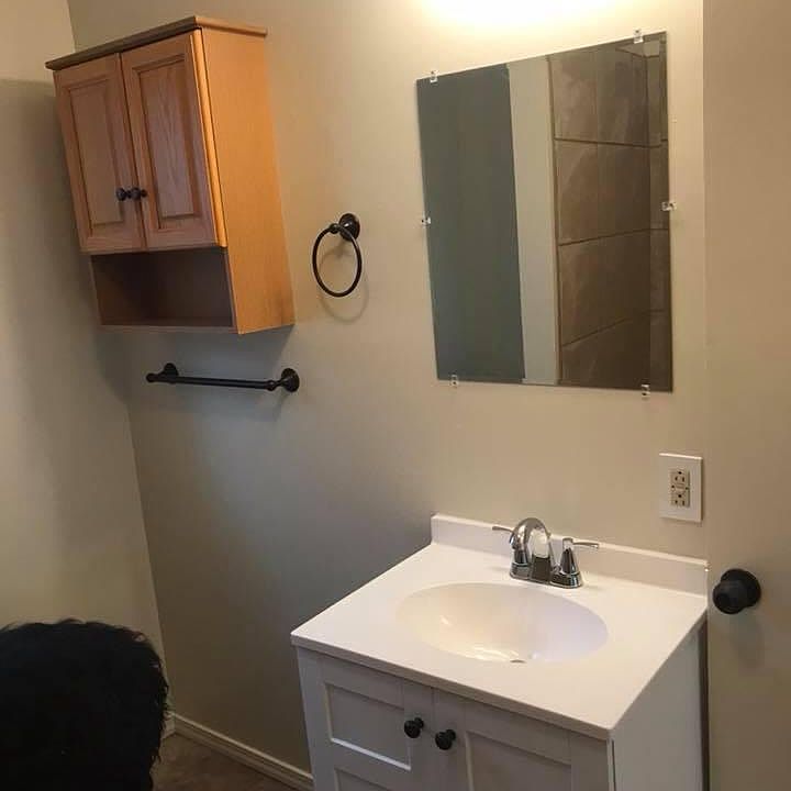 2nd image of 220 W 4th St