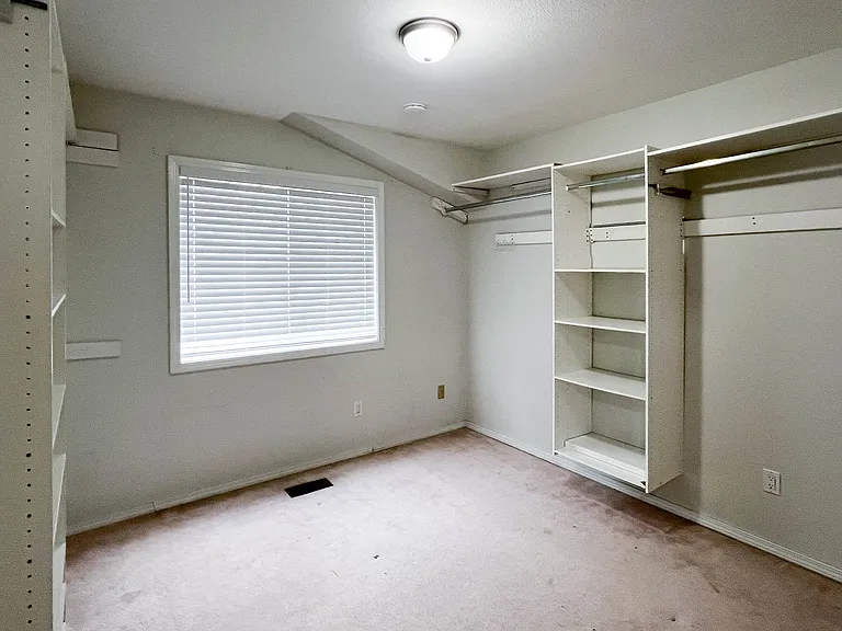 3664 Mirage Cir — Photo 24