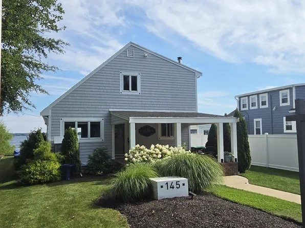 145 Staples Shore Rd, Lakeville, MA 02347