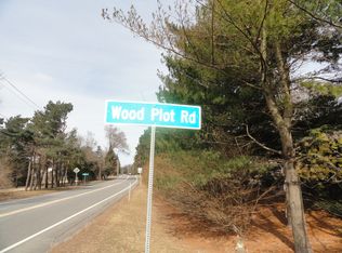 6 Wood Plot Rd, Loudonville, NY 12211