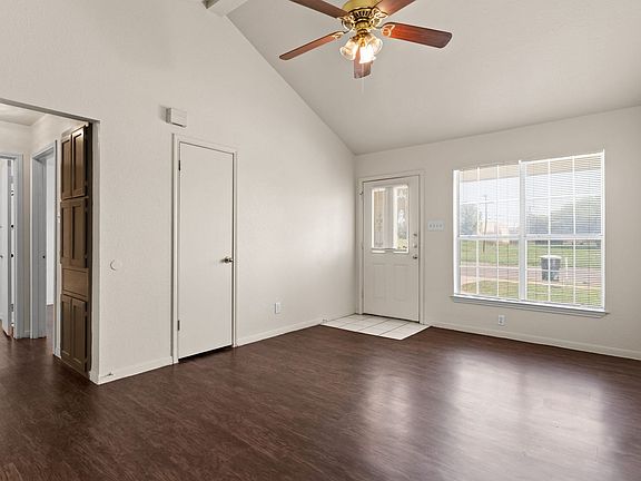 5th image of 2007 Windward Dr #A