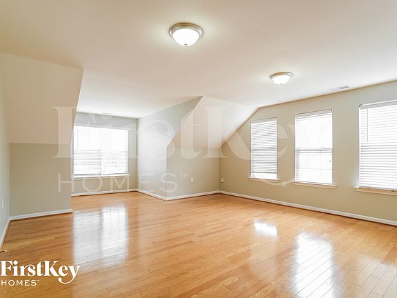 4th image of 4065 Eastford Ct