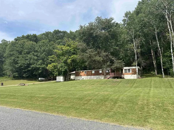 N2228 Wafle Road, Mauston, WI 53948