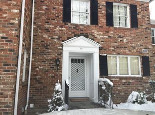 33 Tunxis Vlg, Farmington, CT 06032