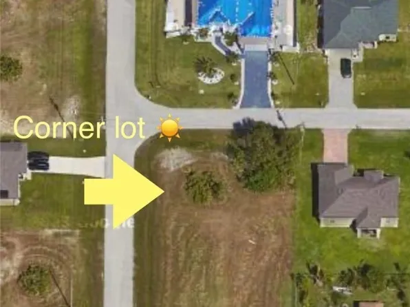 426 NW 18th Ter, Cape Coral, FL 33993