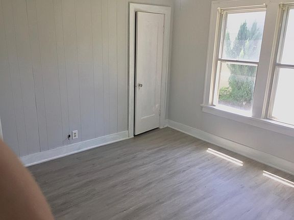 4th image of 510 NW 8th St