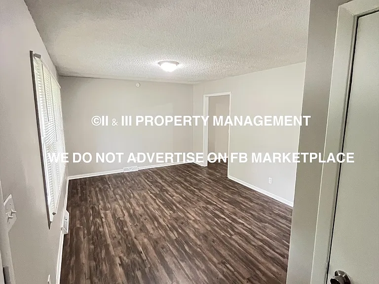 110 S Annie St — Photo 4