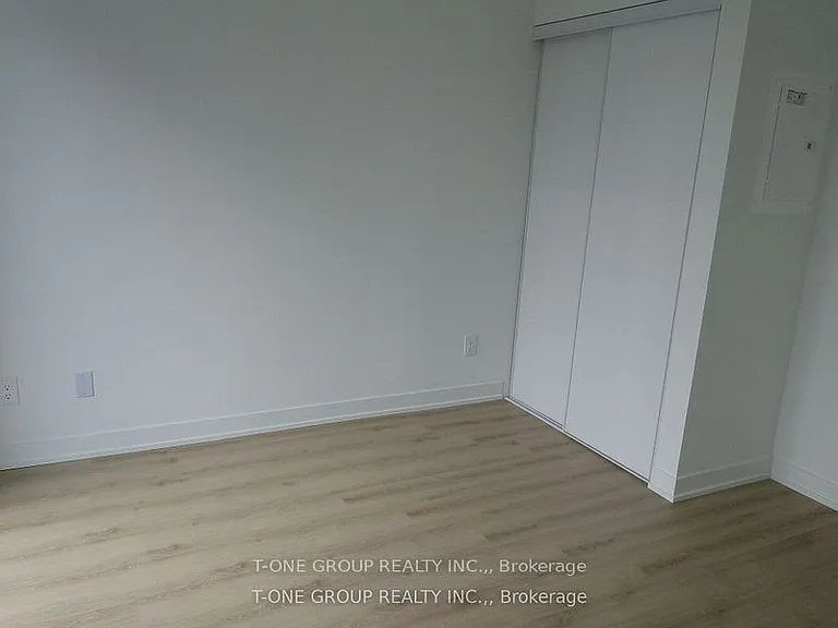 319 Jarvis St #902 — Photo 11