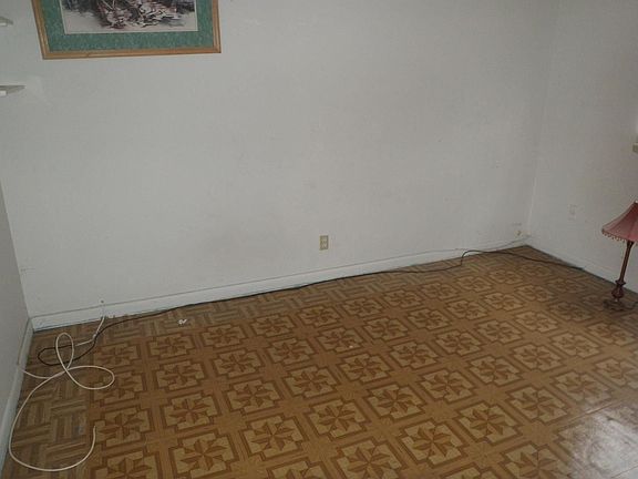4th image of 6777 NW 1st Ct