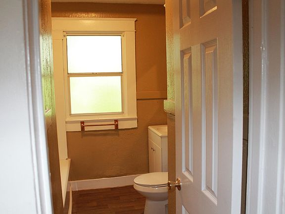 5th image of 3209 E 26th Ave