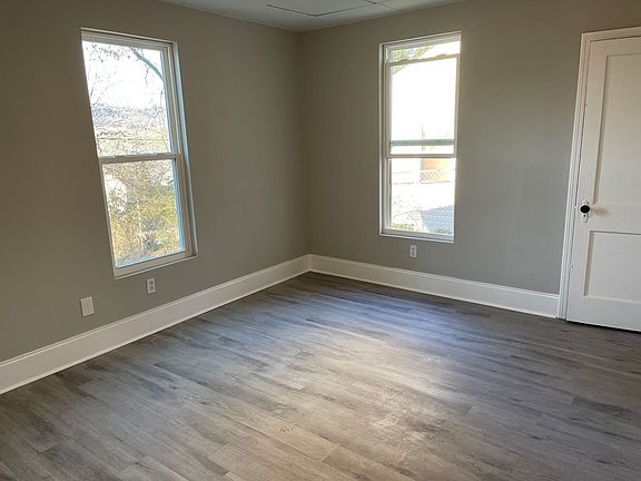 2nd image of 202 E Columbia Ave #1