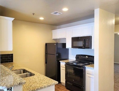 2nd image of 2442 NW 39th St #201